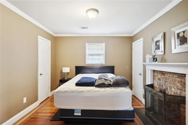 97 Griffin St NW, Atlanta, GA 30314 - bedroom featuring crown molding and wood finished floors