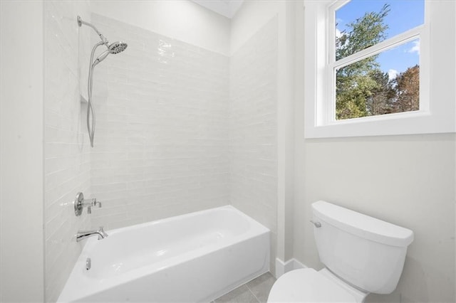5990 Watermark Cv, Gainesville, GA 30506 - bathroom featuring toilet, shower / bath combination, and tile patterned floors