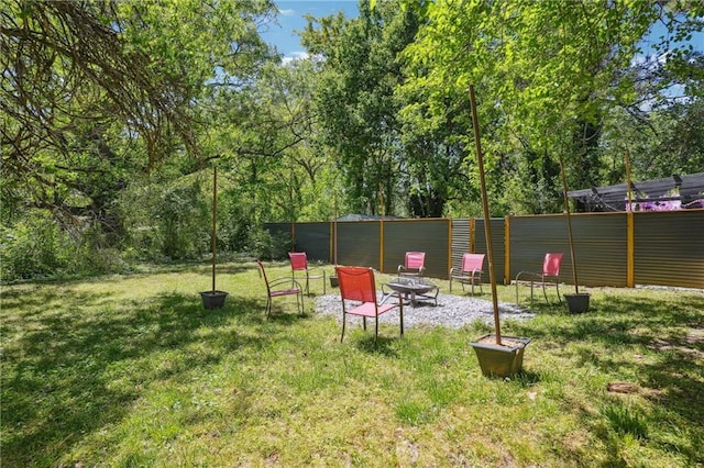 877 Lee Andrews Ave SE, Atlanta, GA 30315 - view of yard with fence and an outdoor fire pit