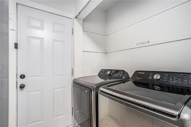 46 Le Parc Fontaine, Lithonia, GA 30038 - washroom with washer and dryer