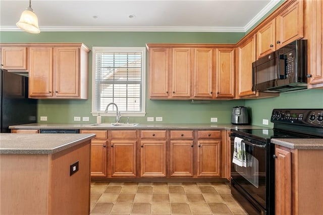 kitchen featuring black appliances, decorative light fixtures, crown molding, and a sink