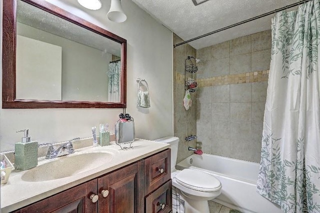 3576 Shrewsbury Ct, Snellville, GA 30039 - full bath featuring a textured ceiling, toilet, shower / bath combination with curtain, and vanity