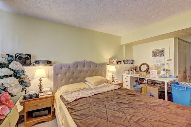 3576 Shrewsbury Ct, Snellville, GA 30039 - bedroom with a textured ceiling