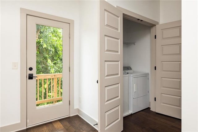 1196 Wylie St SE, Atlanta, GA 30316 - laundry area with dark wood finished floors and separate washer and dryer