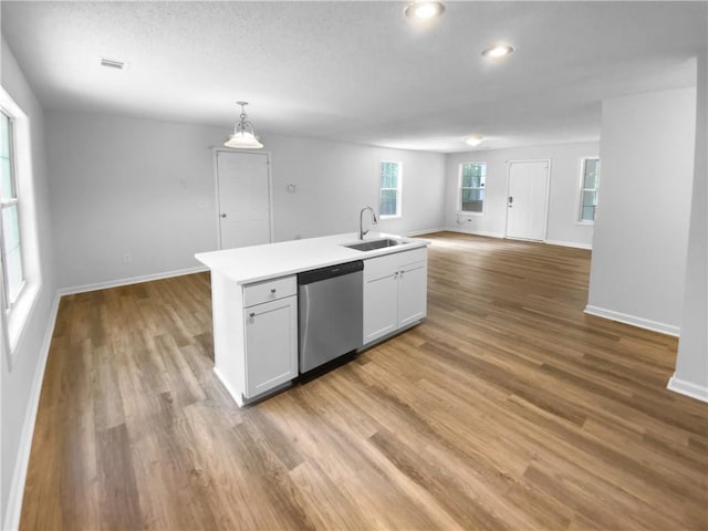 355 Marietta Hwy, Roswell, GA 30075 - kitchen with dishwasher, a sink, open floor plan, light wood finished floors, and baseboards
