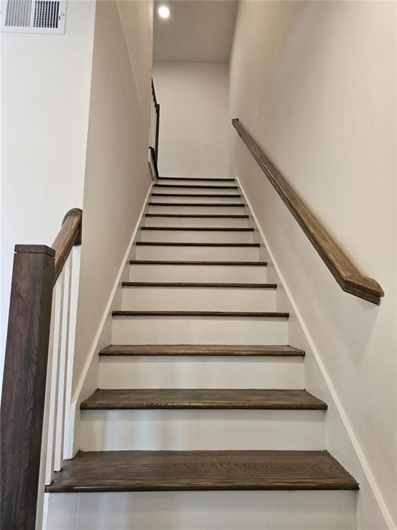 5 George Wythe Pl NW, Atlanta, GA 30318 - view of stairs