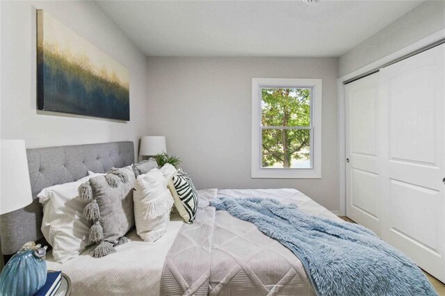 bedroom with a closet