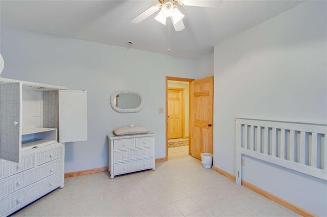 bedroom with ceiling fan