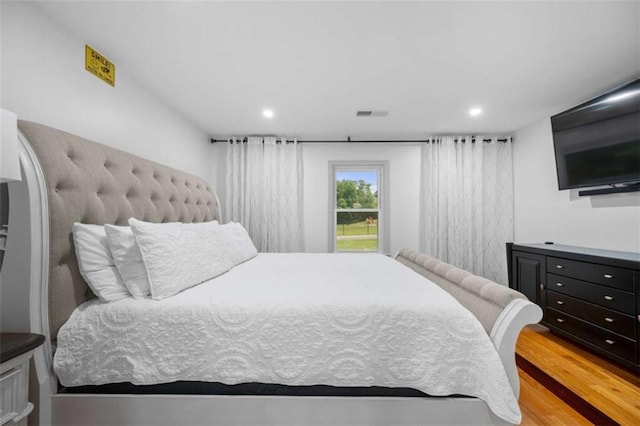 2021 Sherwood Dr SE, Marietta, GA 30062 - bedroom featuring wood finished floors and recessed lighting