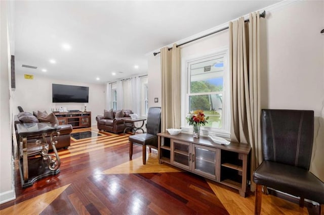 2021 Sherwood Dr SE, Marietta, GA 30062 - living area with wood finished floors and recessed lighting