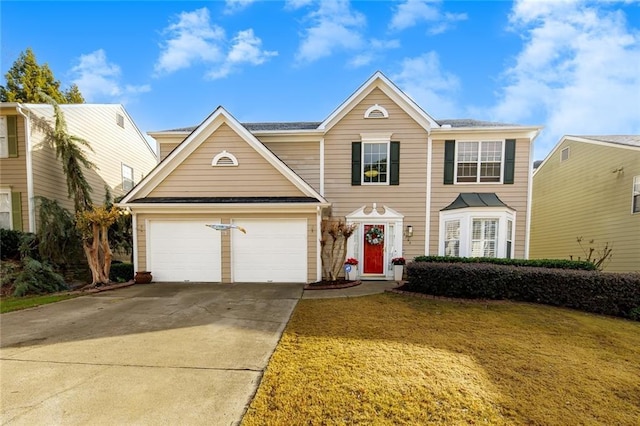 view of front of property featuring a front yard