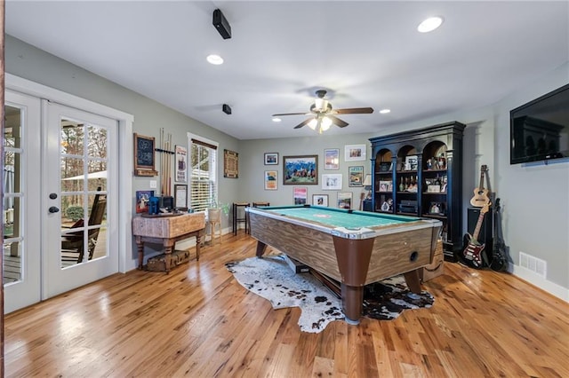 playroom featuring ceiling fan, visible vents, billiards, and wood finished floors