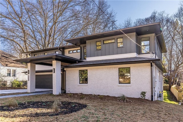 view of front of home with a garage