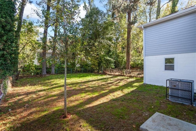 view of yard featuring fence