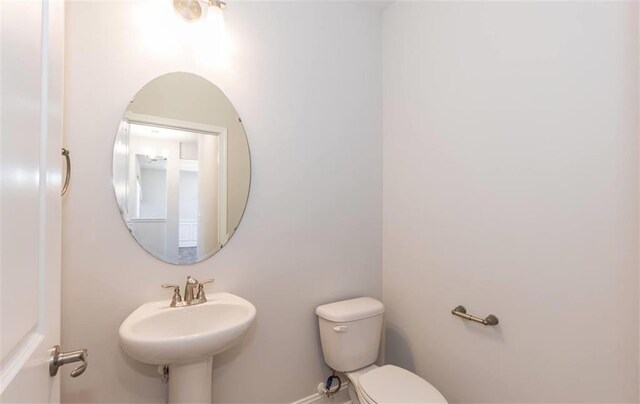 653 Forest Way, Cornelia, GA 30531 - bathroom with toilet and a sink