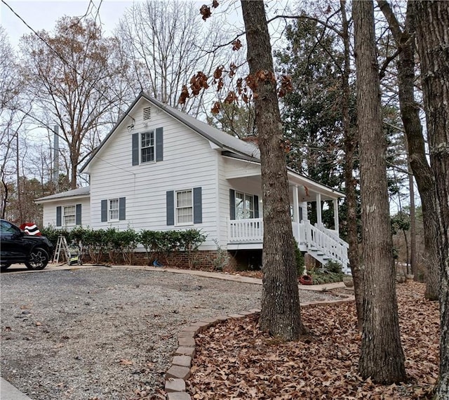 view of front facade featuring a porch