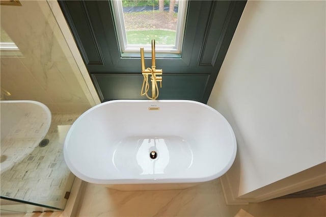455 Saddle Bow Dr, Lawrenceville, GA 30046 - bathroom with a soaking tub