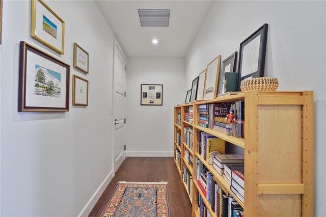 1820 Peachtree St NW Unit 1008, Atlanta, GA 30309 - corridor featuring dark wood-style flooring, baseboards, and recessed lighting