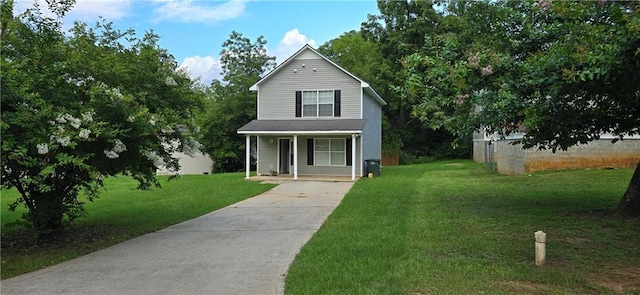 view of front of home featuring a front yard