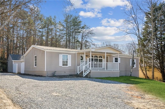 manufactured / mobile home with a porch