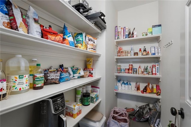 pantry with washer / clothes dryer