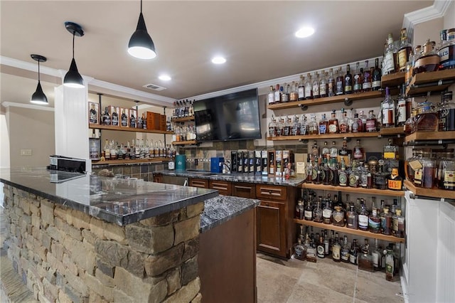 183 Applewood Ln, Acworth, GA 30101 - indoor wet bar with crown molding, pendant lighting, and recessed lighting