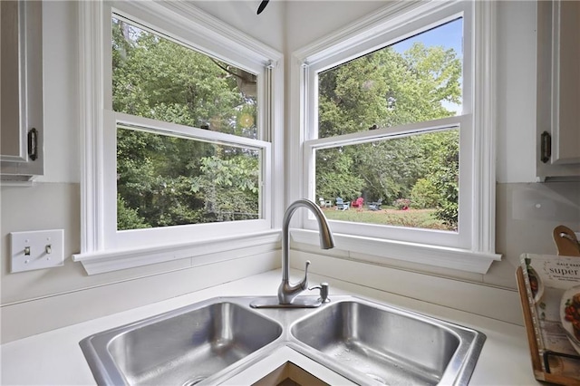402 Roswell Green Ln, Roswell, GA 30075 - kitchen view of a sink and light countertops