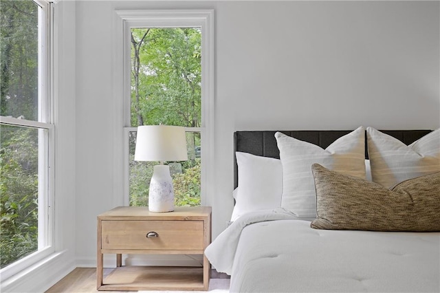 402 Roswell Green Ln, Roswell, GA 30075 - bedroom with wood finished floors and baseboards