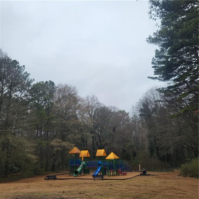 4682 Pine Cir, Ellenwood, GA 30294