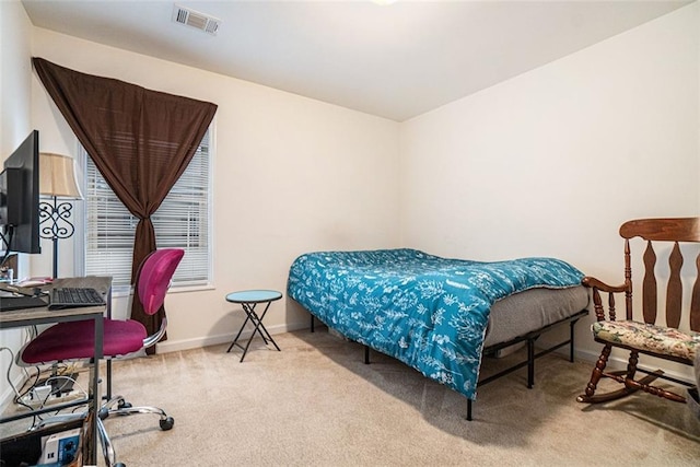 bedroom with carpet flooring