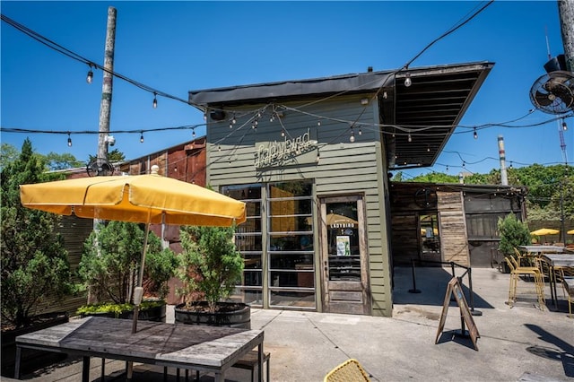 view of patio with outdoor dining space