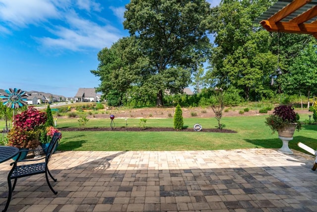 310 Chatuge Dr, Hoschton, GA 30548 - view of patio / terrace