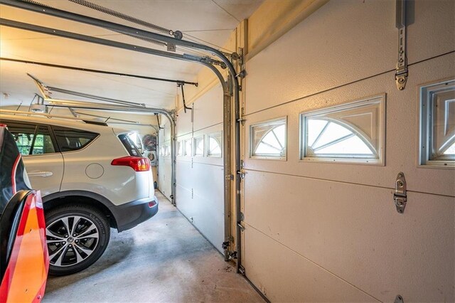 416 Mcdaniel St, Monroe, GA 30655 - view of garage