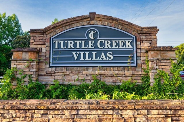 302 Turtle Creek Dr, Winder, GA 30680 - view of community / neighborhood sign