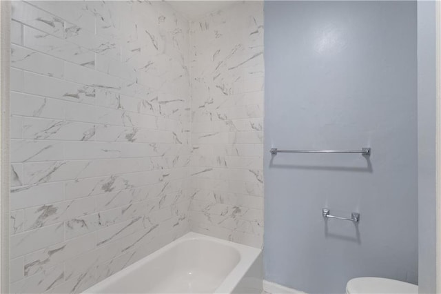 80 Montre Sq NW, Atlanta, GA 30327 - bathroom with baseboards, toilet, and bathing tub / shower combination