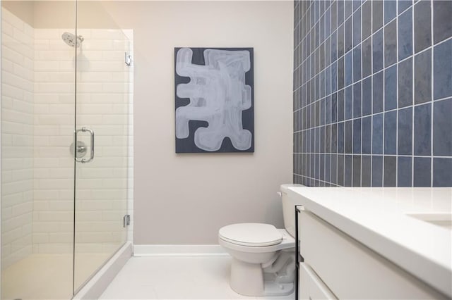 392 Pratt Dr Unit 2014, Atlanta, GA 30315 - bathroom with a shower stall and vanity