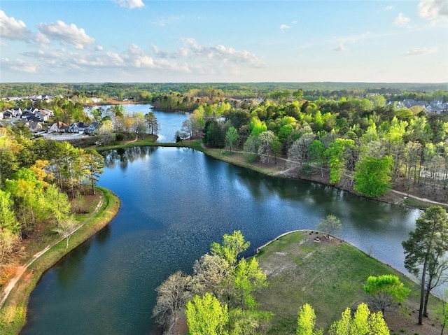 13 Clearwater Ct, Hoschton, GA 30548 - aerial view of property and surrounding area featuring a nearby body of water