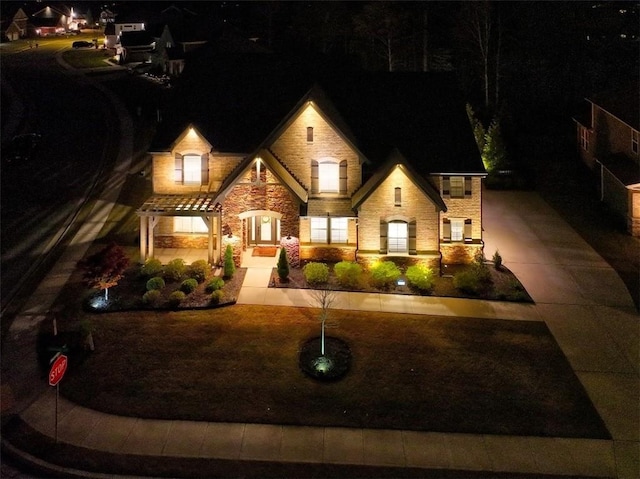 13 Clearwater Ct, Hoschton, GA 30548 - view of front facade with stone siding