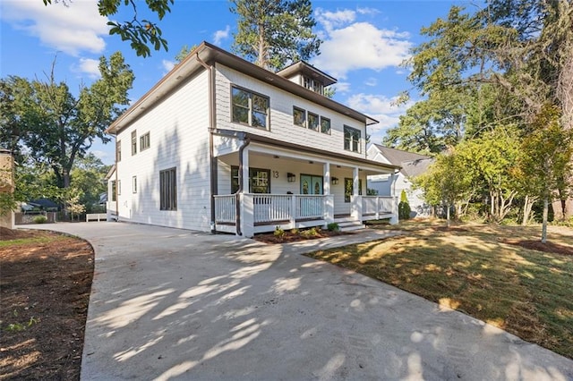 view of front of house featuring a porch