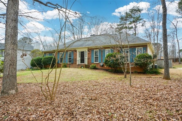 118 Heritage Way, Peachtree City, GA 30269 - view of front of property with a front yard and brick siding