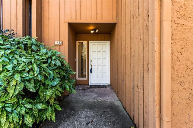 view of property entrance