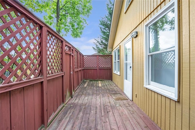 636 Cameron St SE, Atlanta, GA 30312 - view of wooden terrace