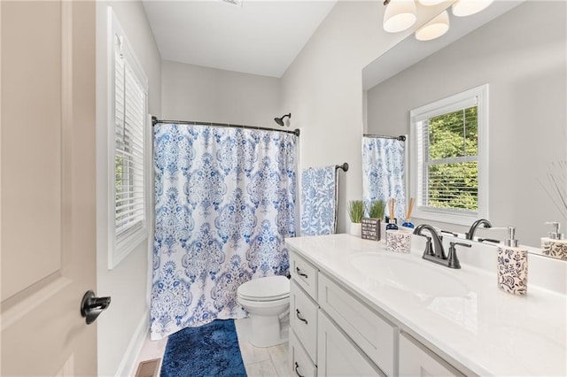 5821 Abbey View Ct, Clermont, GA 30527 - full bathroom with vanity and a shower with curtain