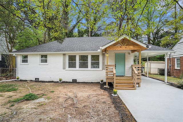 view of front of home featuring central AC