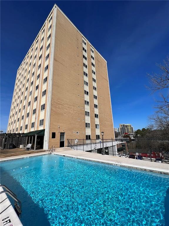 2285 Peachtree Rd NE Unit 1202, Atlanta, GA 30309 - view of community pool