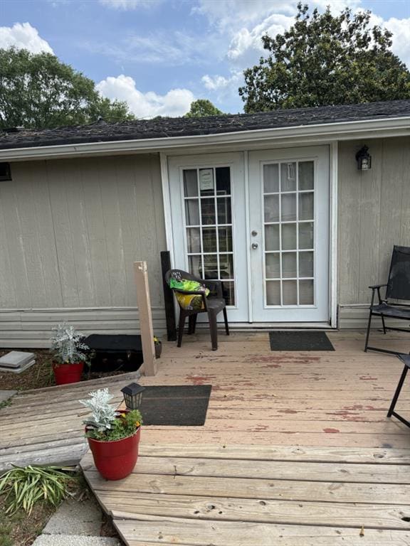 4282 By Pass, Loganville, GA 30052 - deck featuring french doors
