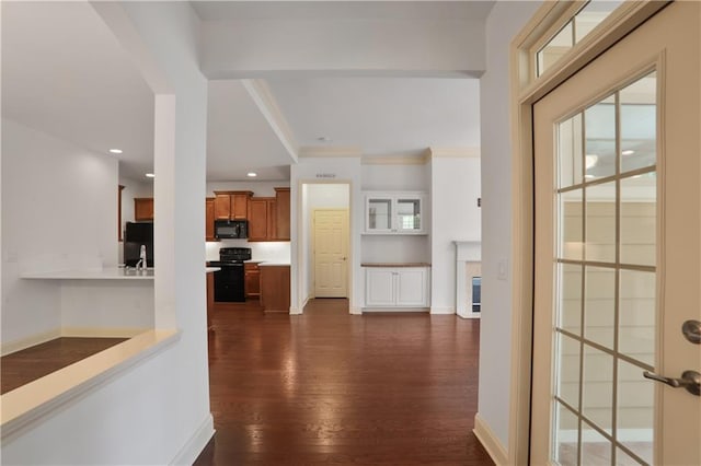 1585 Oak Meadows Ln, Cumming, GA 30041 - hall featuring dark wood finished floors and recessed lighting