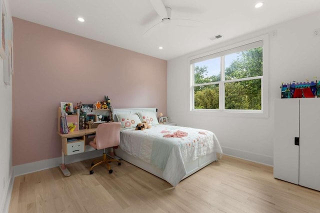 bedroom with baseboards, wood finished floors, recessed lighting, and ceiling fan