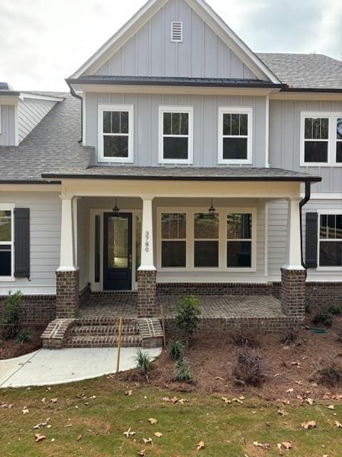 craftsman house featuring a porch