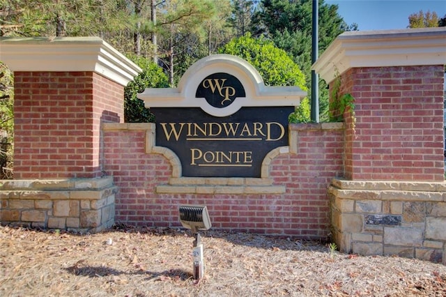 view of community / neighborhood sign